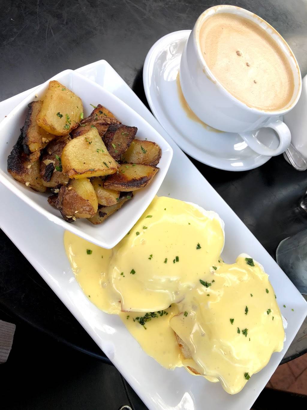 Renauds Patisserie & Bistro | bakery | 1324 State St, Santa Barbara, CA 93101, USA | 8058922800 OR +1 805-892-2800