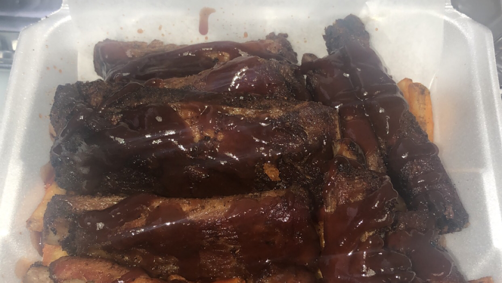 Pat’s BBQ & Randy’s Candy | restaurant | 603 Beck St, Charles City, IA 50616, USA | 6417151211 OR +1 641-715-1211