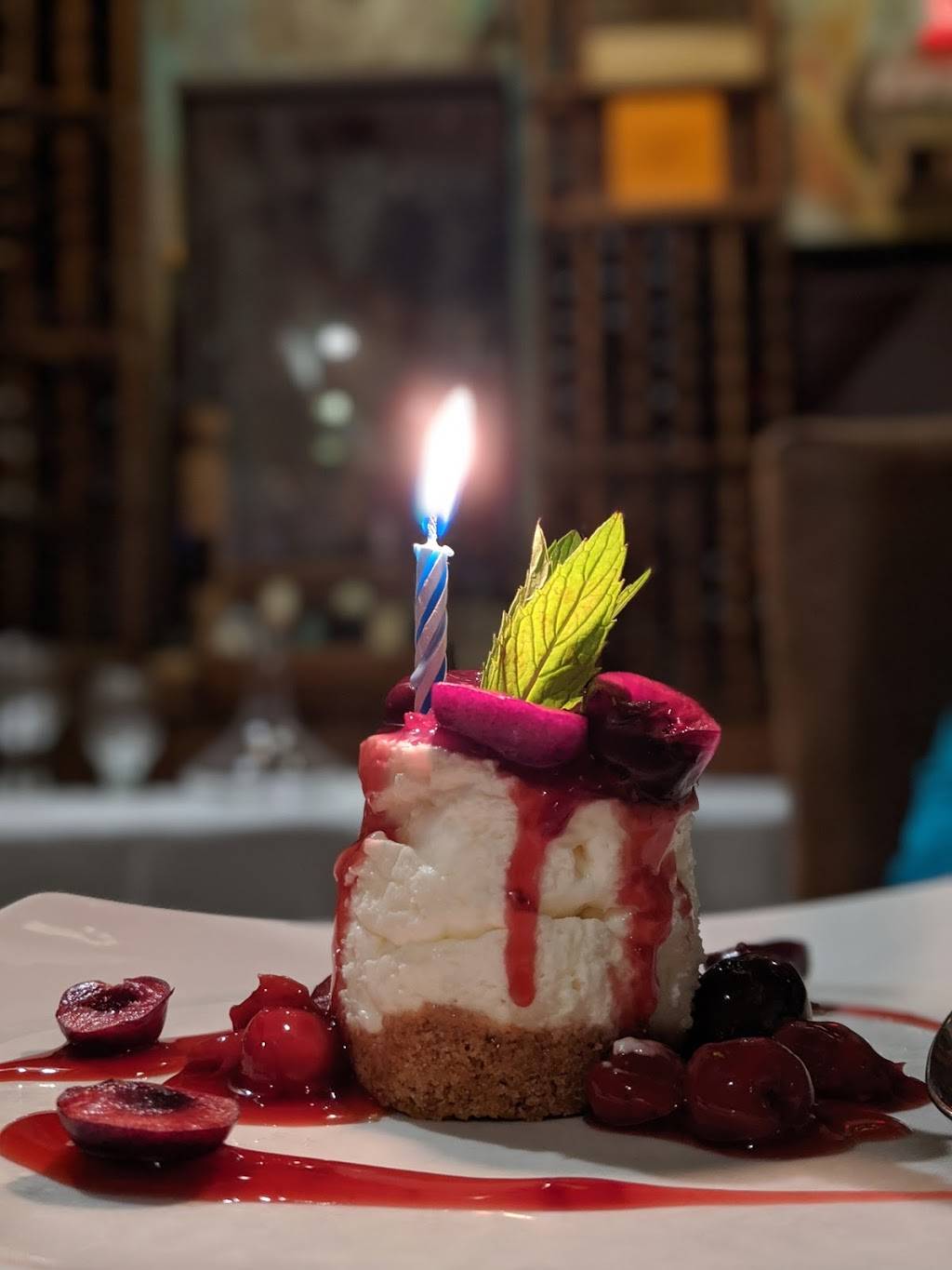 Casa Mia Ristorante | restaurant | 3518 Portage Rd, Niagara Falls, ON L2J 2K4, Canada | 9053565410 OR +1 905-356-5410