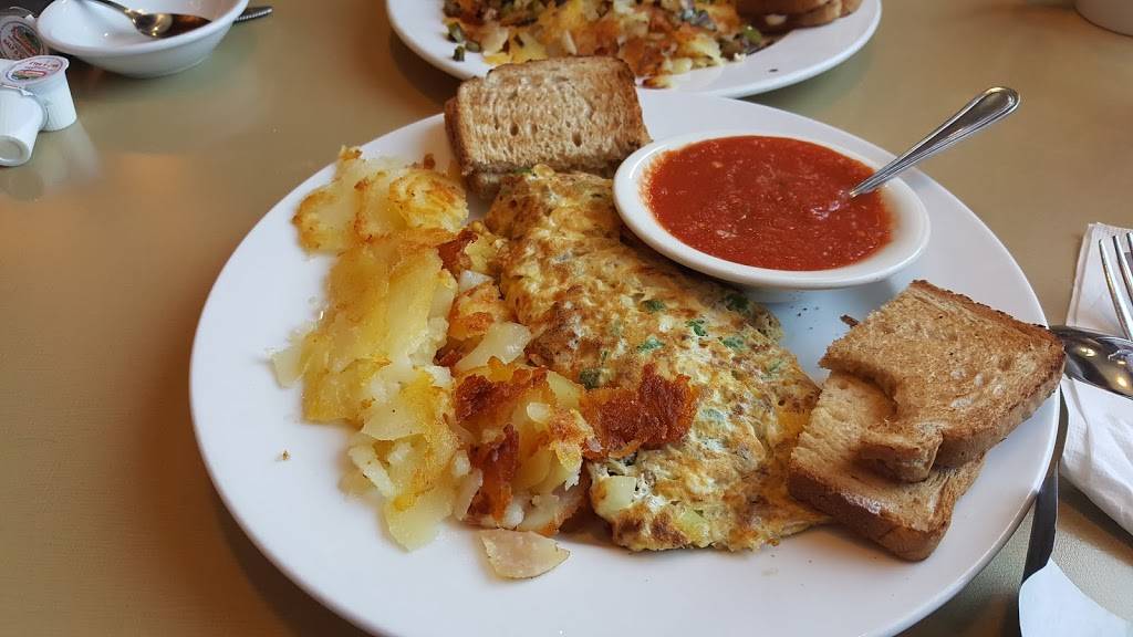 Hanover Eatery | restaurant | 9015, 5090 Bath Pike, Bethlehem, PA 18017, USA | 6108371621 OR +1 610-837-1621