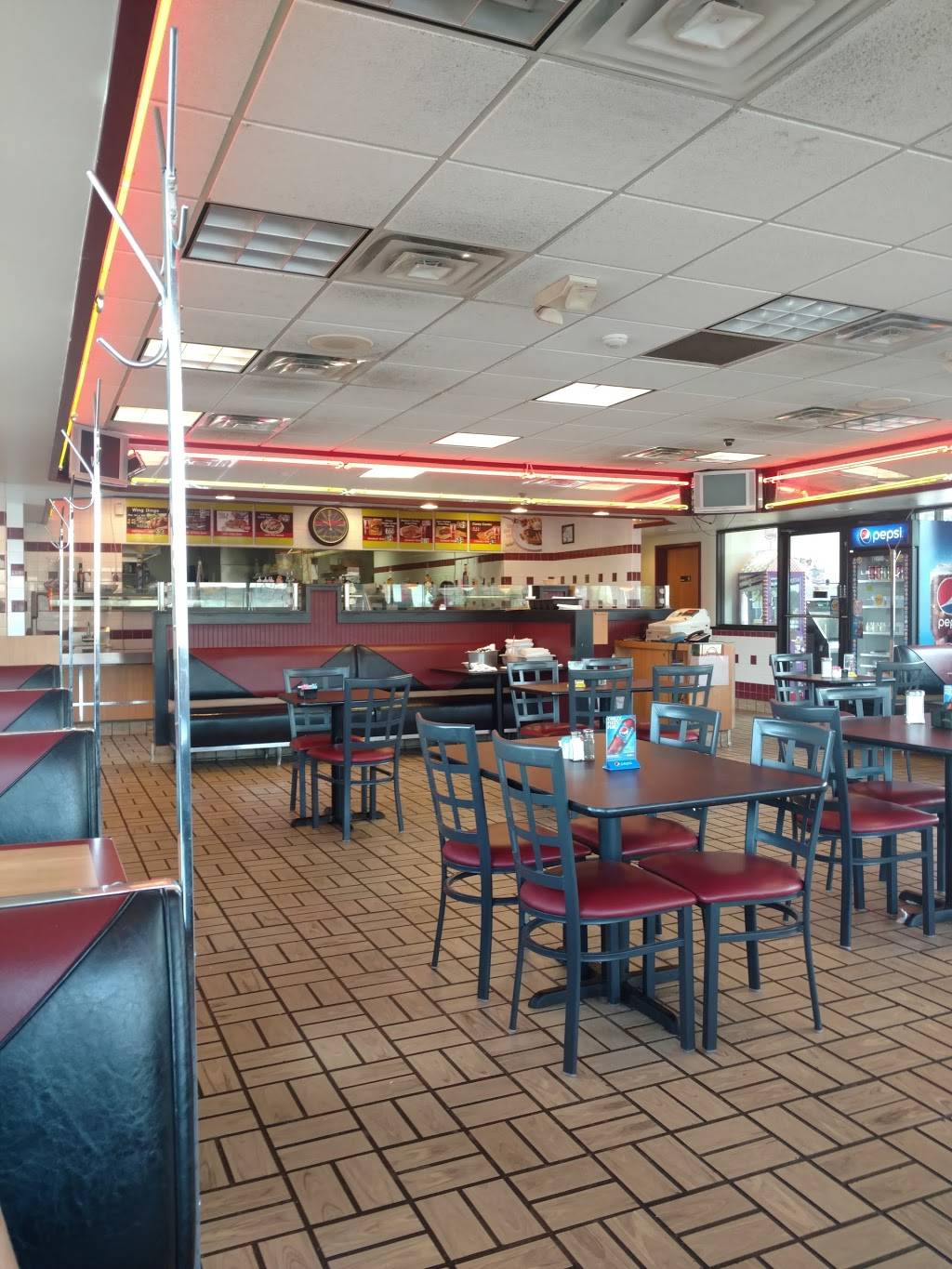 Lucas Coney Island | restaurant | 26631 Van Dyke Ave, Center Line, MI 48015, USA | 5864274000 OR +1 586-427-4000