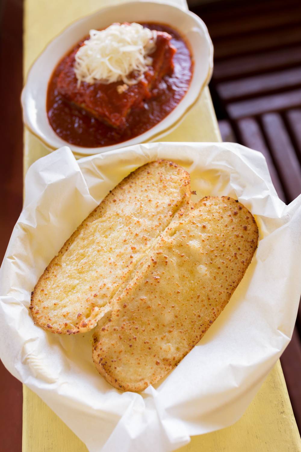 Vinces Spaghetti | restaurant | 1206 W Holt Blvd, Ontario, CA 91762, USA | 9099867074 OR +1 909-986-7074