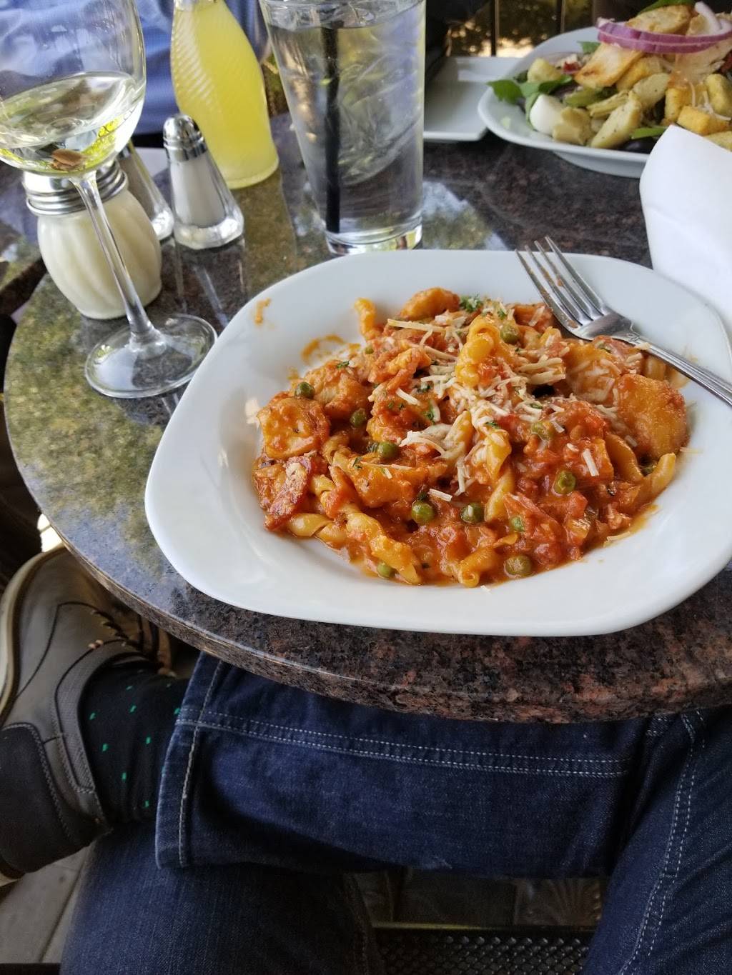 Bellinos Trattoria | restaurant | 146 Lowell St, Wakefield, MA 01880, USA | 7812467666 OR +1 781-246-7666