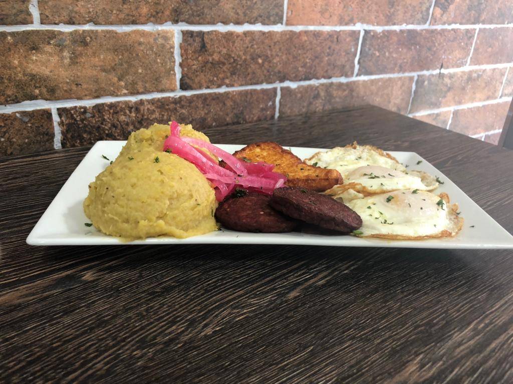 St anns cafe | restaurant | 283 St Anns Ave, Bronx, NY 10454, USA | 9176881611 OR +1 917-688-1611