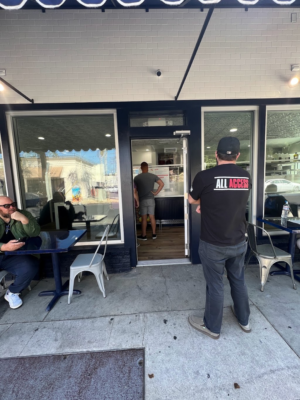 Uncle Paulies Studio City | restaurant | 3990 Vantage Ave, Studio City, CA 91604, USA | 8188213313 OR +1 818-821-3313