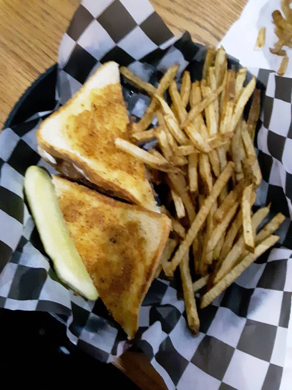 Erie Street Pub | meal takeaway | 2700 Erie St S, Massillon, OH 44646, USA | 3308343348 OR +1 330-834-3348