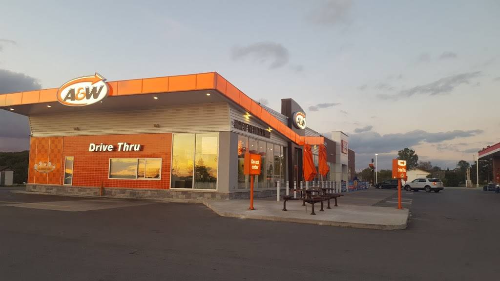 A&W Canada | restaurant | 1636 Highway 15, RR2, Kingston, ON K7L 5H6, Canada | 6135448221 OR +1 613-544-8221