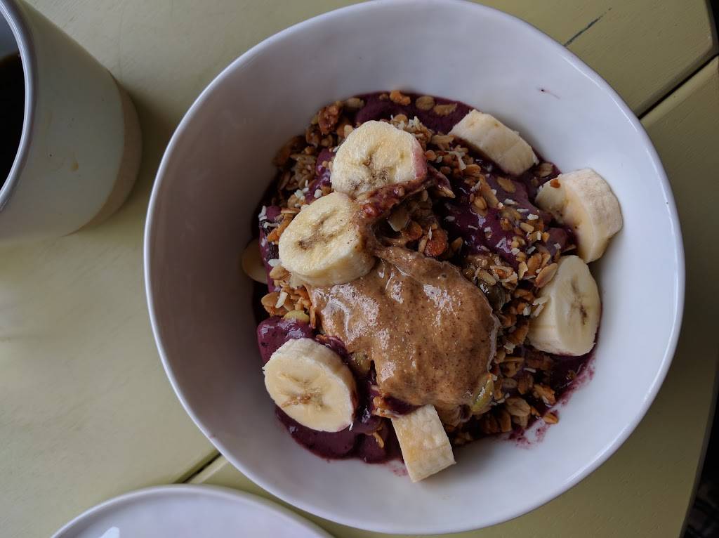 Nourish Wellness Cafe and Juice Bar | cafe | 10 Bridge St, Northampton, MA 01060, USA | 4137273260 OR +1 413-727-3260