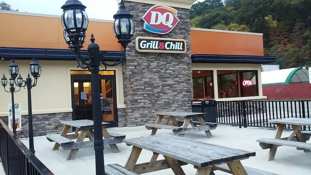 Dairy Queen Grill & Chill | restaurant | 305 Greensburg Rd, New Kensington, PA 15068, USA | 7243373370 OR +1 724-337-3370