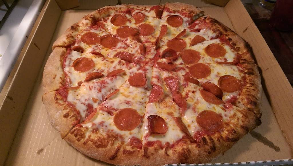 Rubinos Pizza | restaurant | 26012 Marguerite Pkwy #L, Mission Viejo, CA 92692, USA | 9495821166 OR +1 949-582-1166