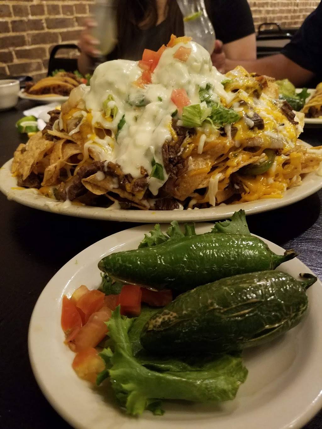 Campuzanos Fine Mexican Food | restaurant | 108 N 8th St, Midlothian, TX 76065, USA | 9727232634 OR +1 972-723-2634