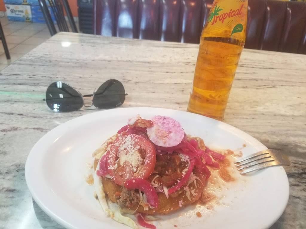 Tipicos Centro America Restaurant Pupusas | restaurant | 1945 N Nellis Blvd, Las Vegas, NV 89115, USA | 7024598000 OR +1 702-459-8000