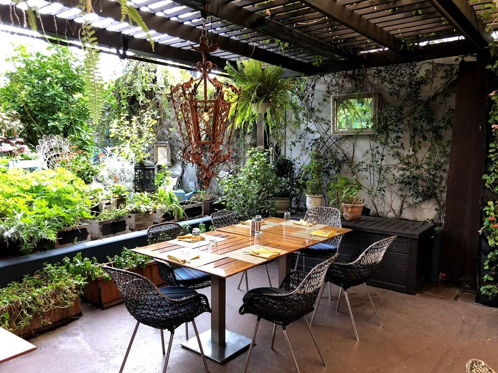 Cattle & Claw | restaurant | 8555 Beverly Blvd suite b, Los Angeles, CA 90048, USA | 3107701654 OR +1 310-770-1654