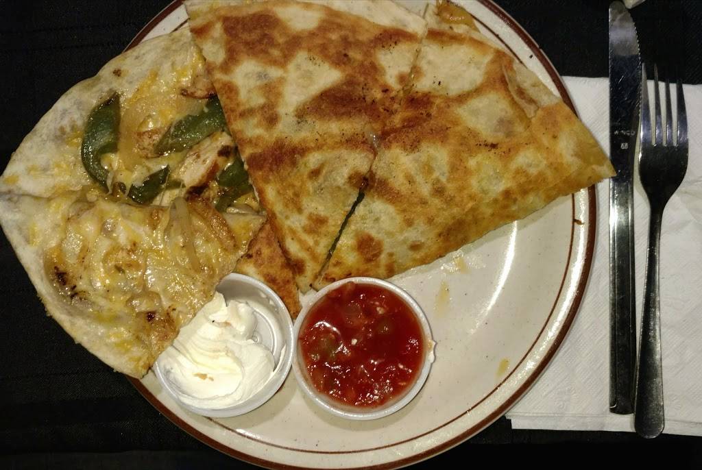 Kellys Sports Bar & Grill | night club | 26615 Ryan Rd, Warren, MI 48091, USA | 5867571250 OR +1 586-757-1250