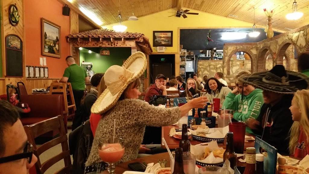 El Mezquite | restaurant | 402 Wabash Rd, North Manchester, IN 46962, USA | 2609828490 OR +1 260-982-8490