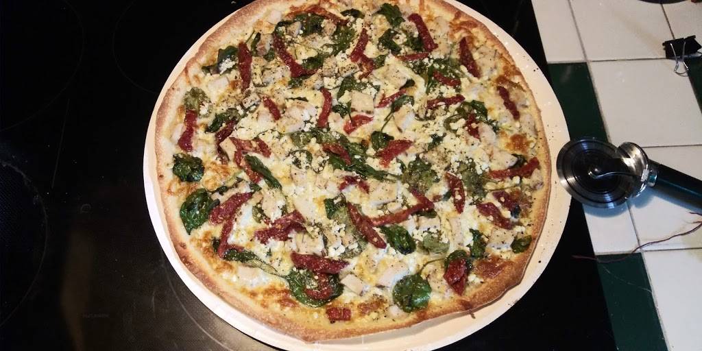 Papa Murphys Take N Bake Pizza | meal takeaway | 4130 S Bowen Rd #104, Arlington, TX 76016, USA | 8174724242 OR +1 817-472-4242