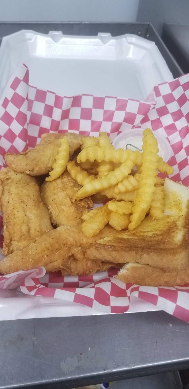 Tinys Shop & More | restaurant | 1020 Forum Dr, Shreveport, LA 71107, USA | 3185182622 OR +1 318-518-2622