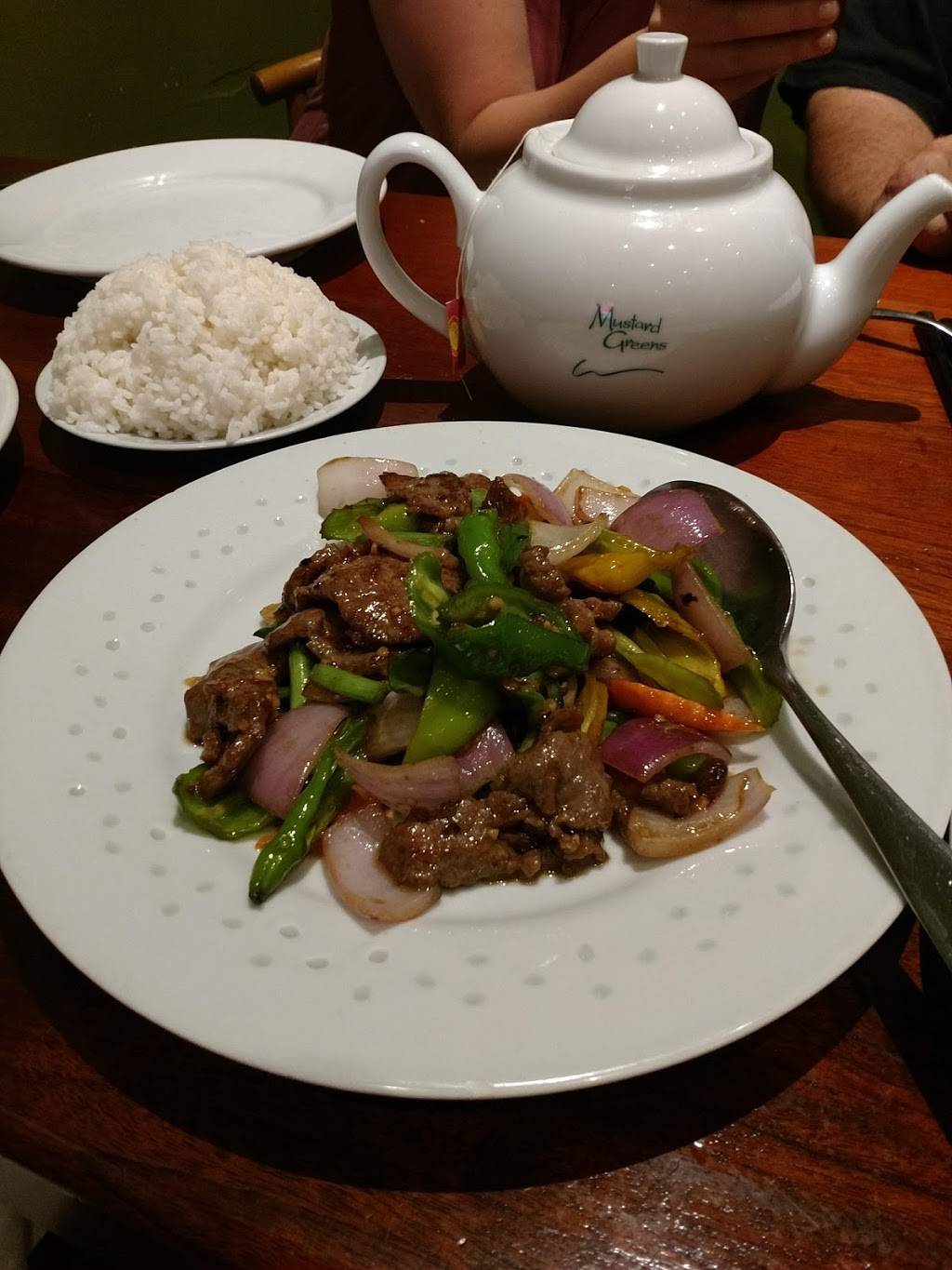 Mustard Greens | restaurant | 622 S 2nd St, Philadelphia, PA 19147, USA | 2156270833 OR +1 215-627-0833