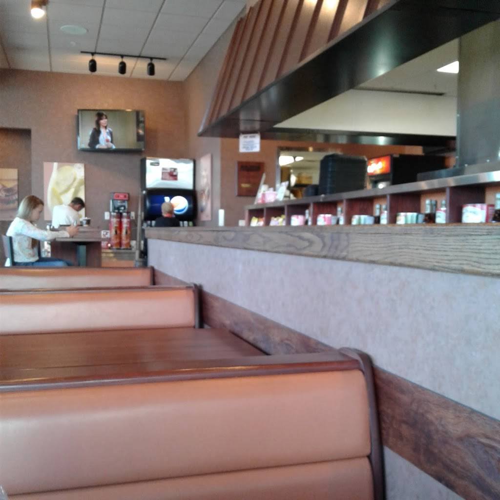 Penn Station East Coast Subs | meal takeaway | 651 U.S. 31 W Bypass, Bowling Green, KY 42101, USA | 2702824200 OR +1 270-282-4200