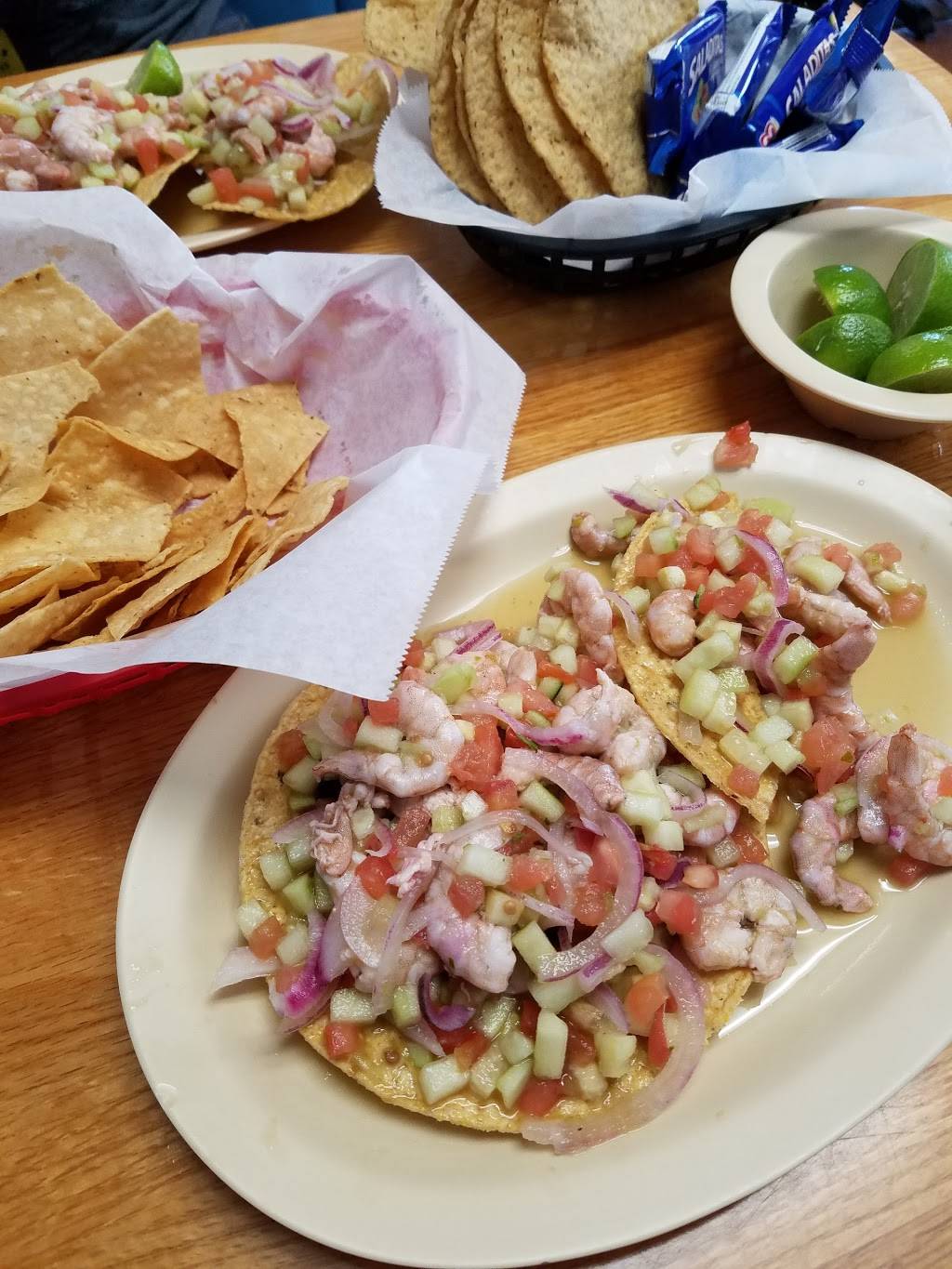 Mariscos las Islitas De Nayarit | restaurant | 2119 N 35th Ave, Phoenix, AZ 85009, USA | 6022834854 OR +1 602-283-4854