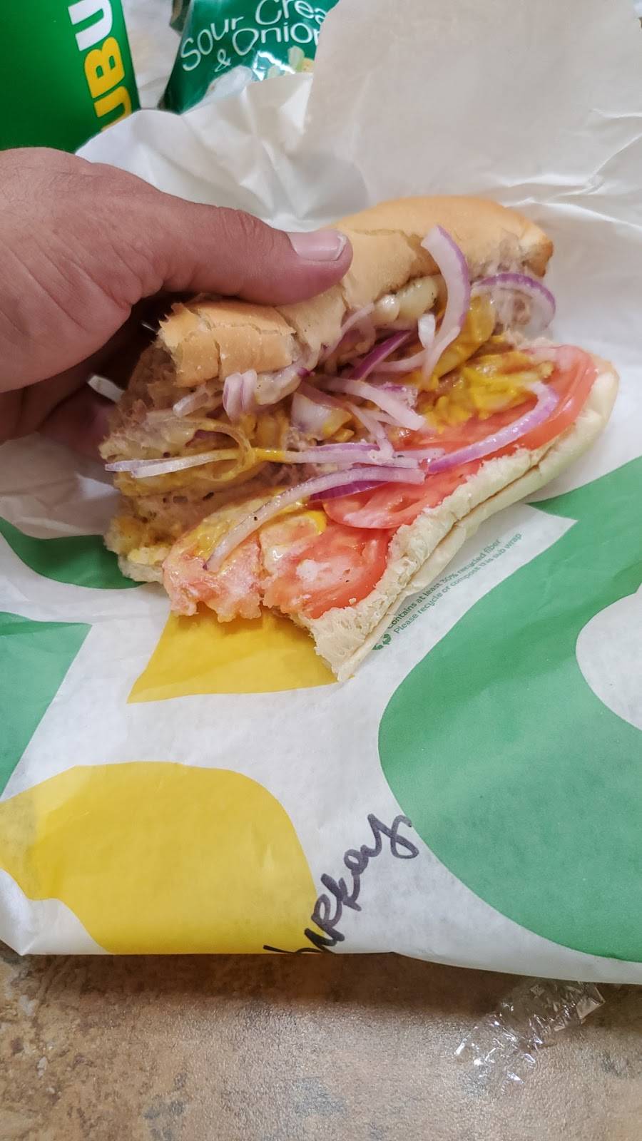 Subway | meal takeaway | 2851 E Manoa Rd #5-106, Honolulu, HI 96822, USA | 8089881666 OR +1 808-988-1666