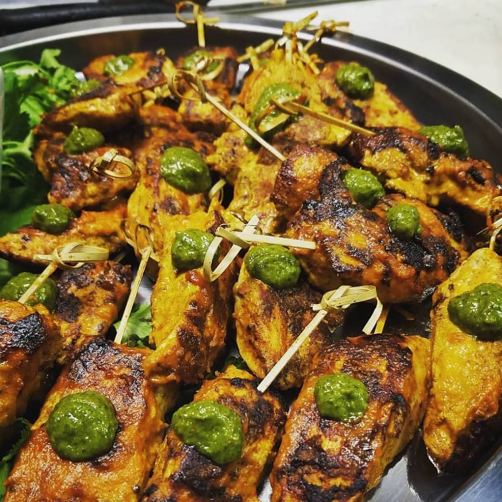 Little Duck | restaurant | 2301 S Howell Ave, Milwaukee, WI 53207, USA | 4145095924 OR +1 414-509-5924