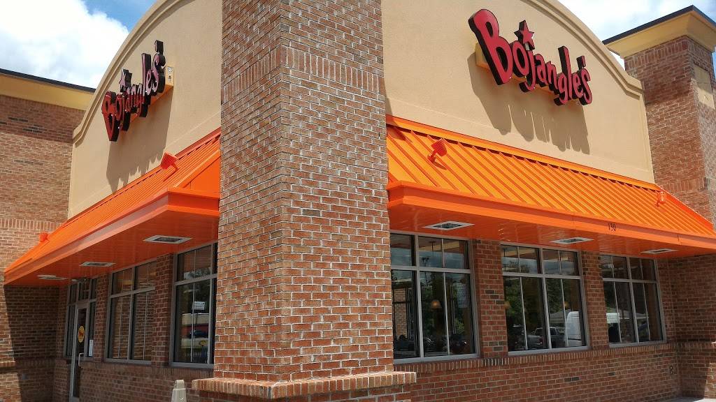 Bojangles Famous Chicken n Biscuits | restaurant | 130 Carter St, Hinesville, GA 31313, USA | 9123327304 OR +1 912-332-7304