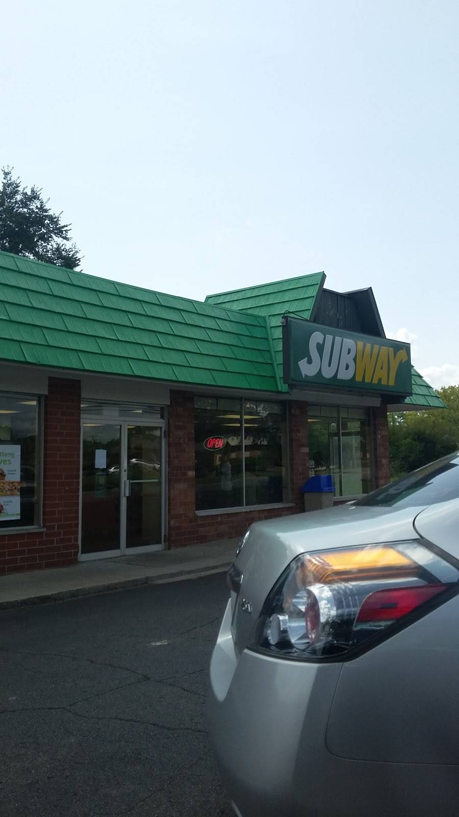 Subway | restaurant | 706 E Main St, Trotwood, OH 45426, USA | 9378372338 OR +1 937-837-2338