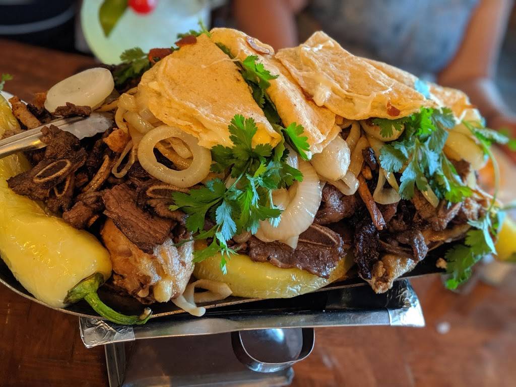 El Senorial | restaurant | 1901 S 31st St, Milwaukee, WI 53215, USA | 4143859506 OR +1 414-385-9506