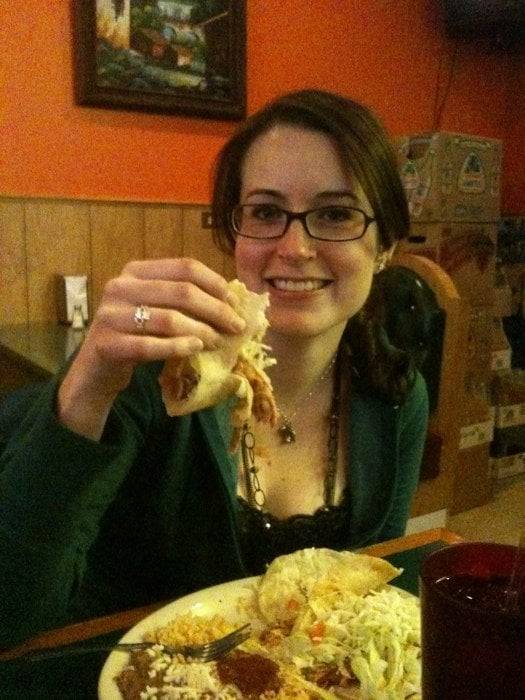 Amigos Pizza & Taco | restaurant | 325 S Schmale Rd, Carol Stream, IL 60188, USA | 6304620660 OR +1 630-462-0660