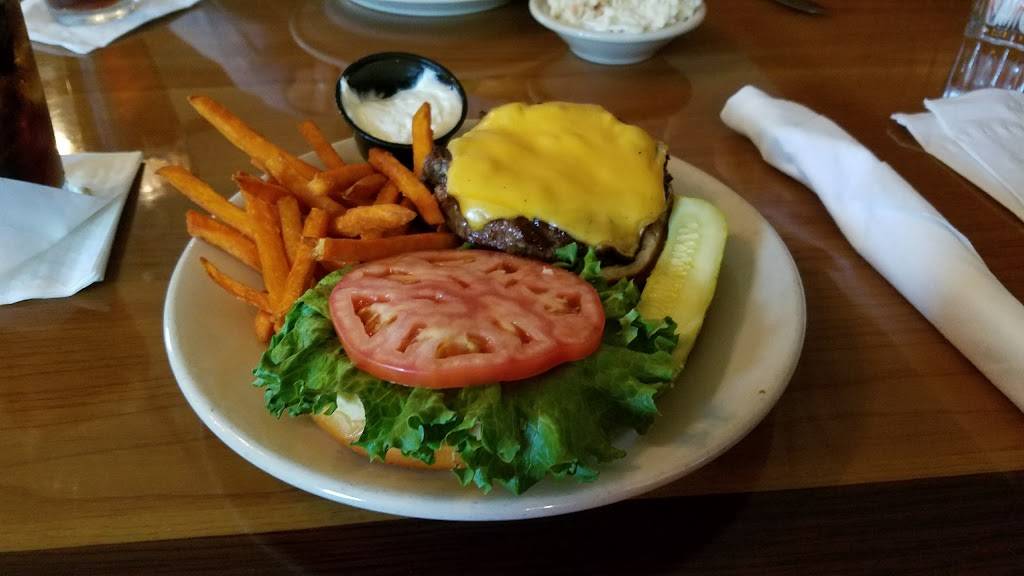 Taylors Neighborhood Restaurant | restaurant | 11021 Nicholas Ln, Berlin, MD 21811, USA | 4102084260 OR +1 410-208-4260