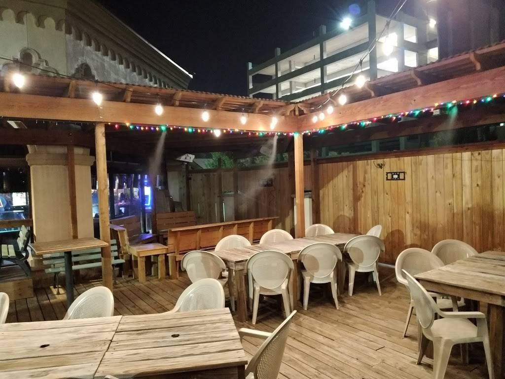 Broncos Sports Bar & Grill | restaurant | 900 Airport Fwy #166, Hurst, TX 76054, USA | 8174980600 OR +1 817-498-0600