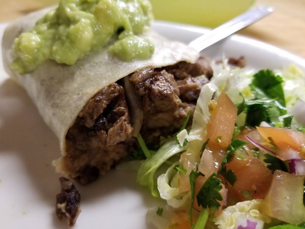 El Tarasco Mexican Food | restaurant | 8620 S Sepulveda Blvd, Los Angeles, CA 90045, USA | 3103380399 OR +1 310-338-0399