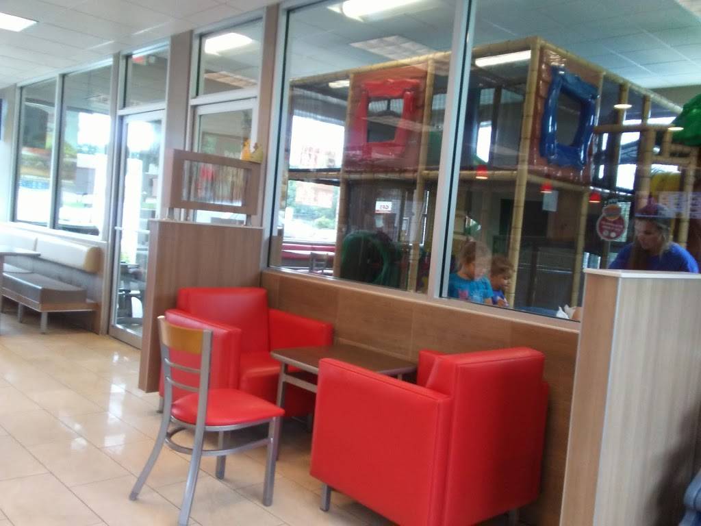 Burger King | restaurant | 5388 Highway 129 N, Jefferson, GA 30549, USA | 7064006357 OR +1 706-400-6357