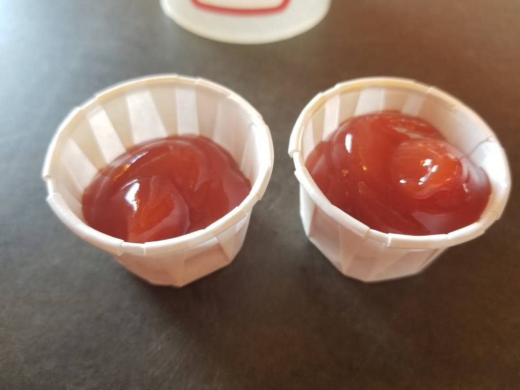 Raising Canes Chicken Fingers | meal takeaway | 919 S Clearview Pkwy, Jefferson, LA 70121, USA | 5042162424 OR +1 504-216-2424