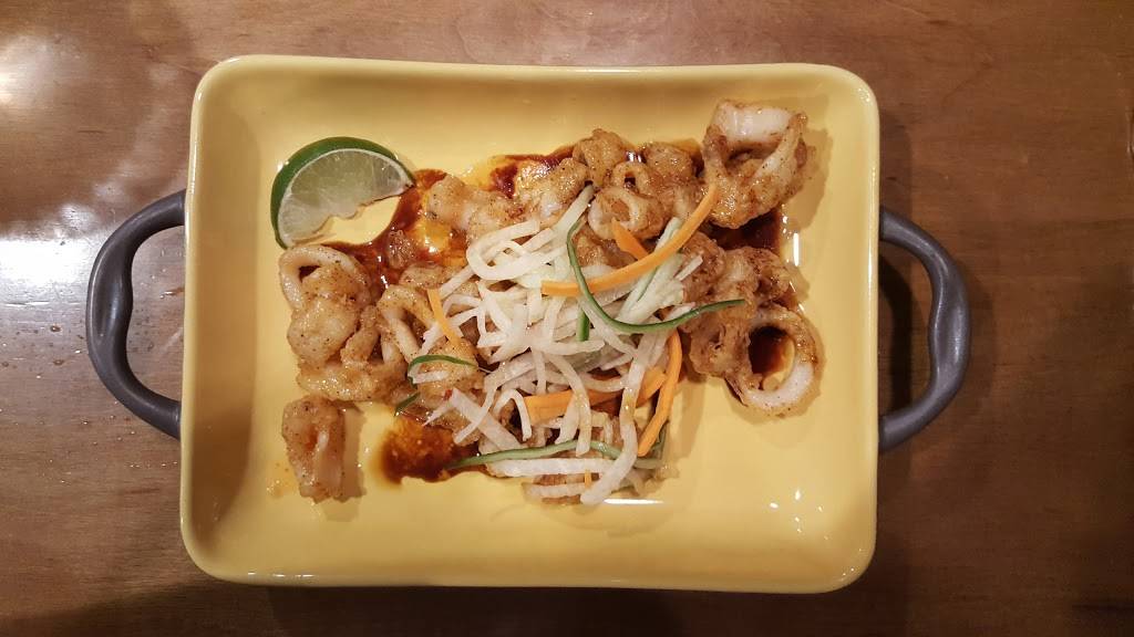 Wallaces Whiskey Room & Kitchen | restaurant | 123 N Highland Ave, Pittsburgh, PA 15206, USA | 4126650555 OR +1 412-665-0555