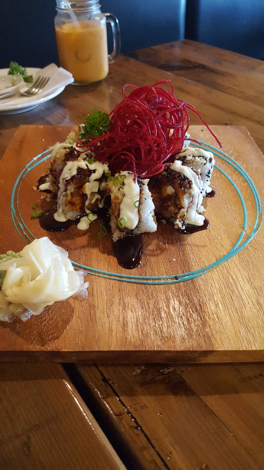 Hands On Modern Thai & Sushi bar | restaurant | 5056 W Irving Park Rd, Chicago, IL 60641, USA | 7732058335 OR +1 773-205-8335