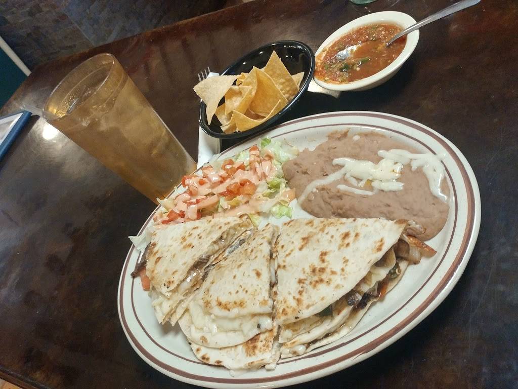 New Clock Restaurant | restaurant | 8409 Dyer St, El Paso, TX 79904, USA | 9157516367 OR +1 915-751-6367