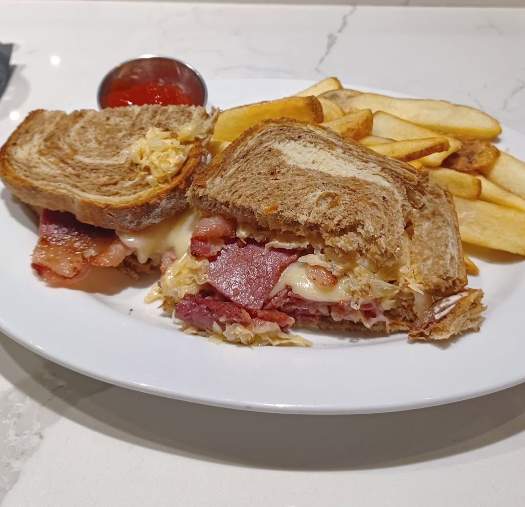 The Landing Restaurant & Bar South SFO | restaurant | 275 S Airport Blvd, South San Francisco, CA 94080, USA | 6508733550 OR +1 650-873-3550