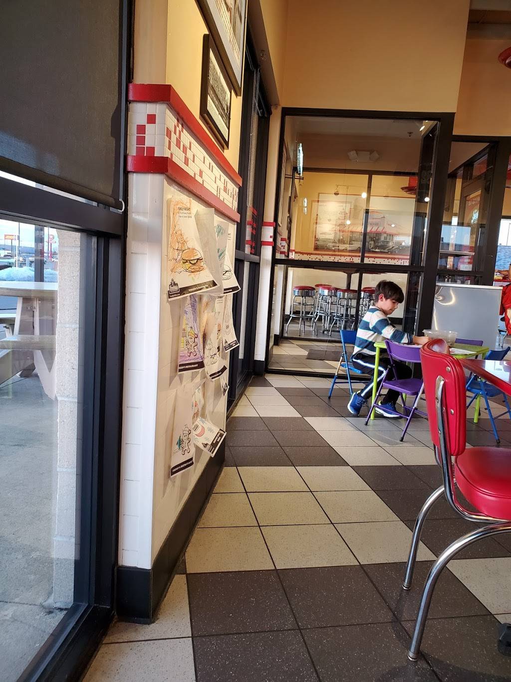 Freddys Frozen Custard & Steakburgers | restaurant | 1140 Allen Dr, Grand Island, NE 68803, USA | 3083810676 OR +1 308-381-0676