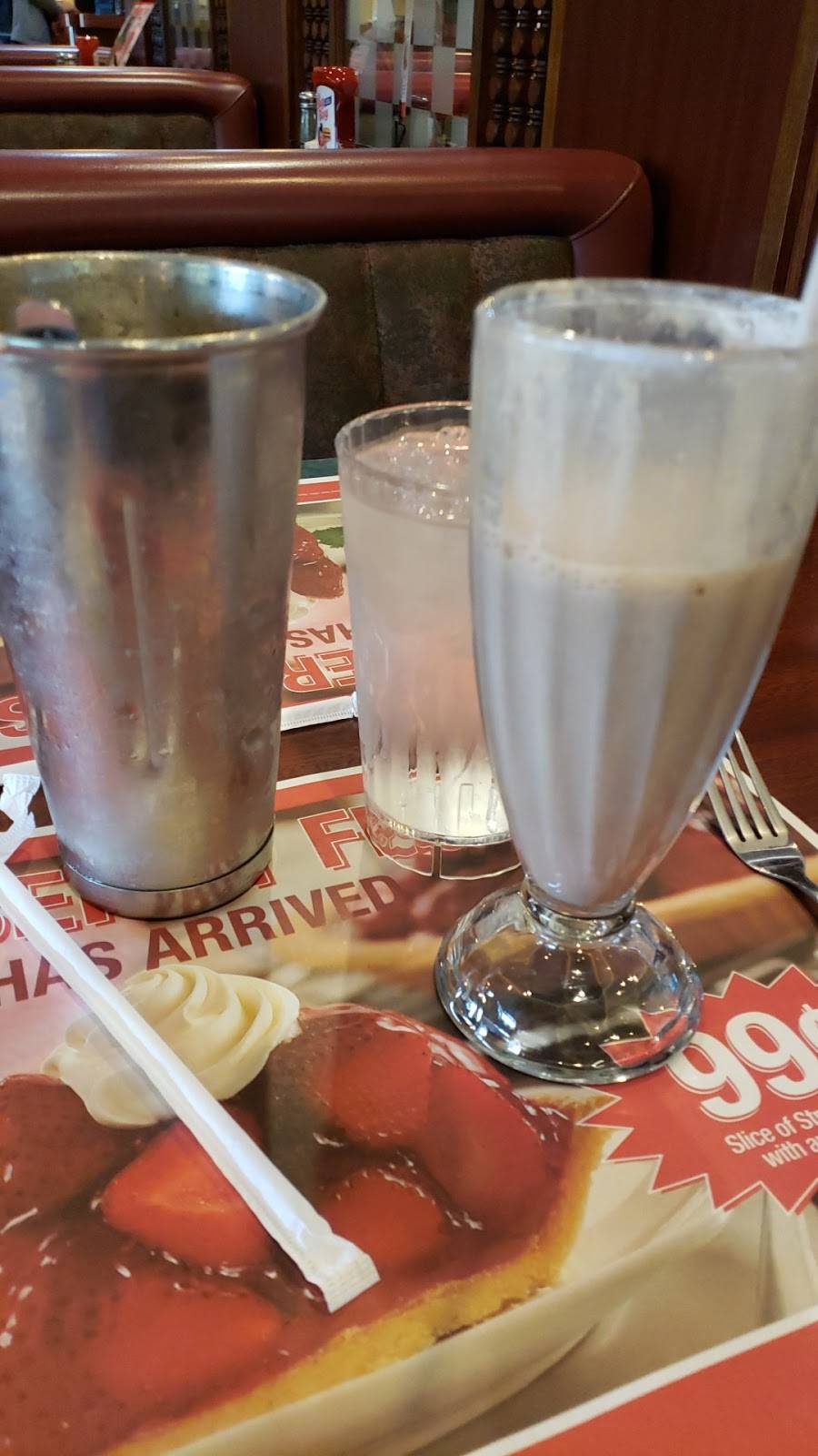 Big Boy | restaurant | 6440 Dixie Hwy, Village of Clarkston, MI 48346, USA | 2486253344 OR +1 248-625-3344