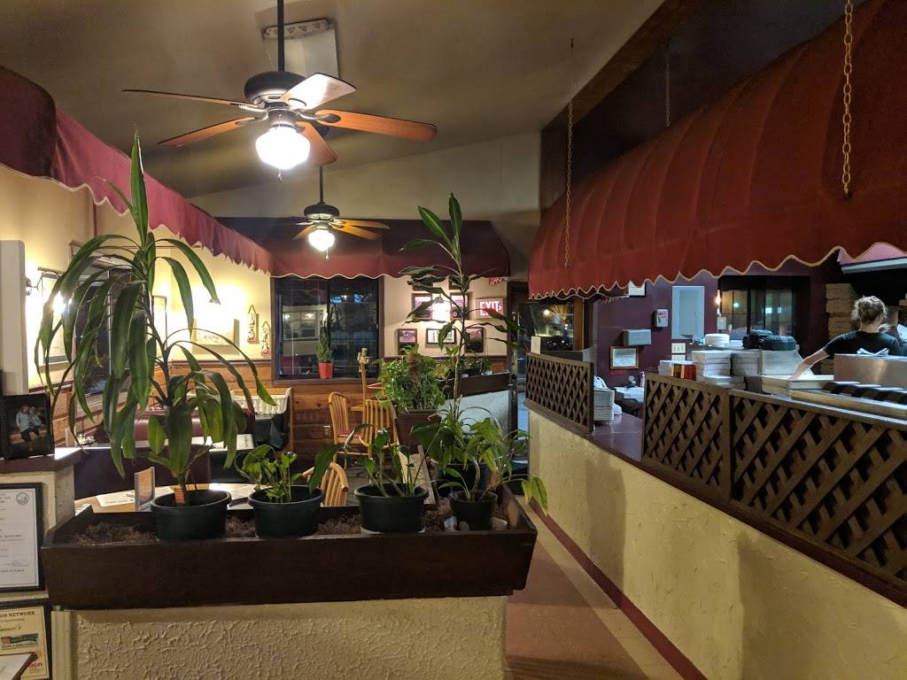 Iannuccis Pizzeria & Italian Restaurant | restaurant | 1981 Hendersonville Rd, Asheville, NC 28803, USA | 8286845050 OR +1 828-684-5050