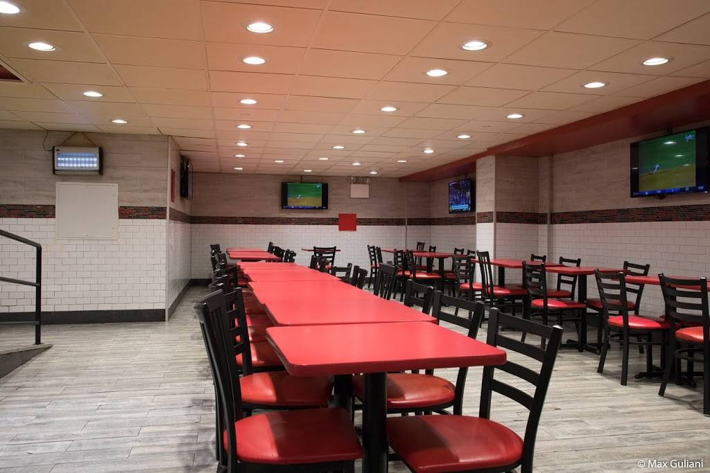 Roses Pizza and Pasta | restaurant | 1 Pennsylvania Plaza, New York, NY 10119, USA | 2126297455 OR +1 212-629-7455