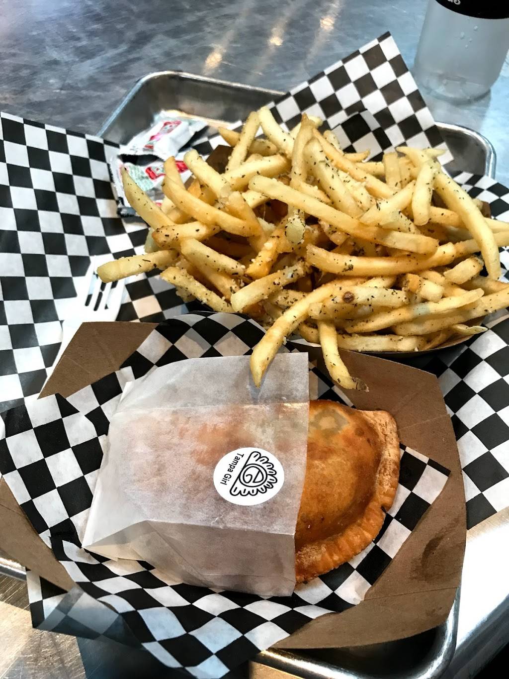 Empamamas | restaurant | 1910 N Ola Ave, Tampa, FL 33602, USA | 8134606213 OR +1 813-460-6213