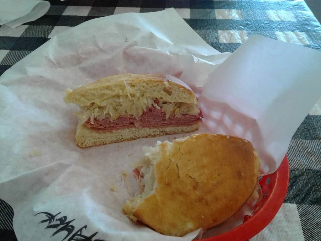 Hobos Sandwich Shop | meal takeaway | 13431 East Fwy, Houston, TX 77015, USA | 7134503352 OR +1 713-450-3352