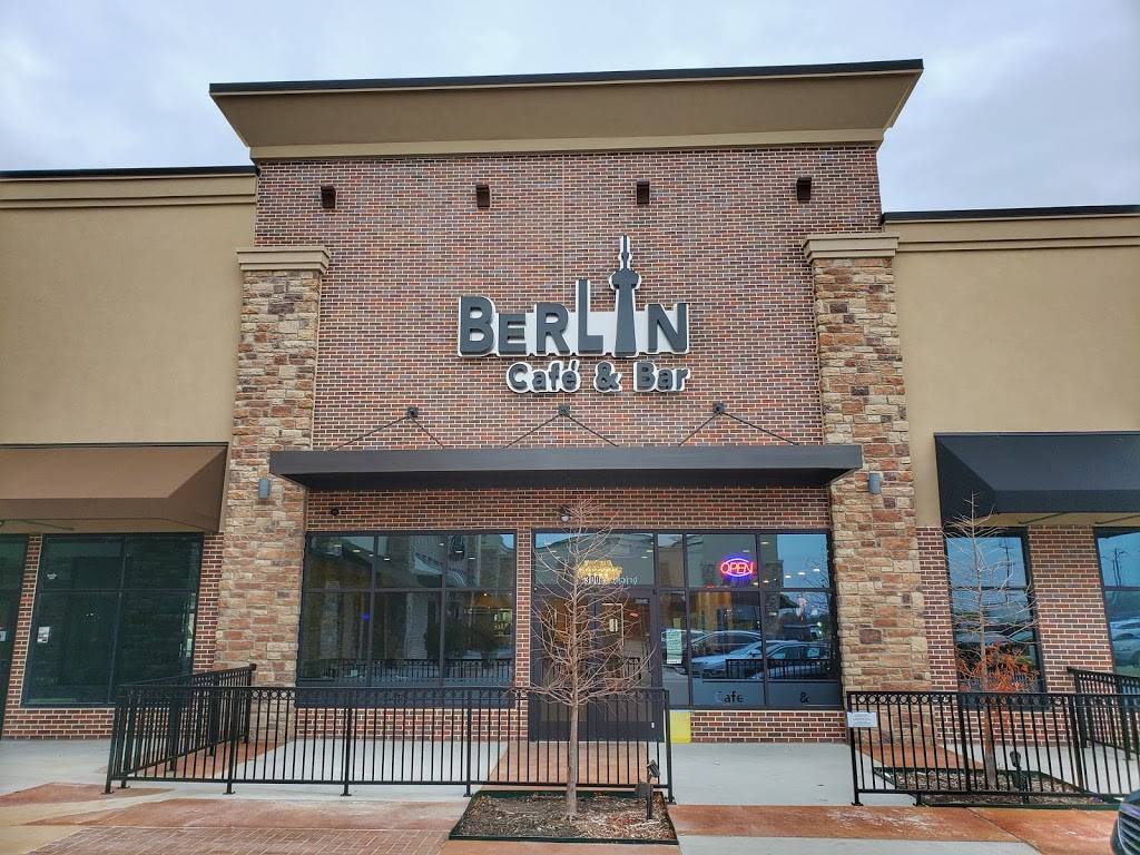 Berlin Café & Bar | restaurant | 2552 Stonebrook Pkwy #300B, Frisco, TX 75034, USA | 2144942323 OR +1 214-494-2323