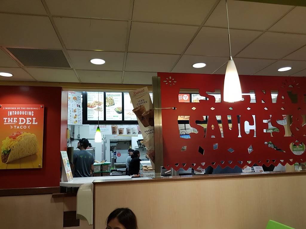 Del Taco | meal takeaway | 3730 E Chapman Ave, Orange, CA 92869, USA | 7149974550 OR +1 714-997-4550