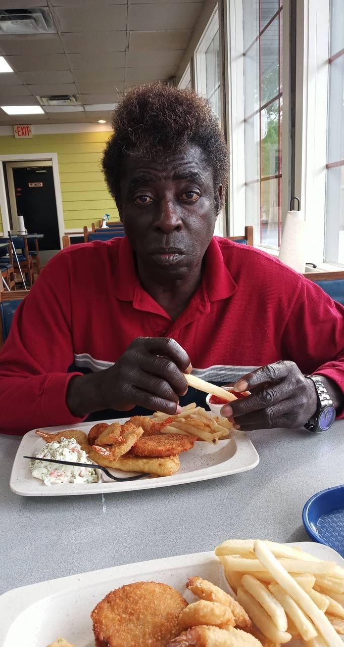 Captain Ds | restaurant | 1609 Wilson Rd, Newberry, SC 29108, USA | 8032763477 OR +1 803-276-3477