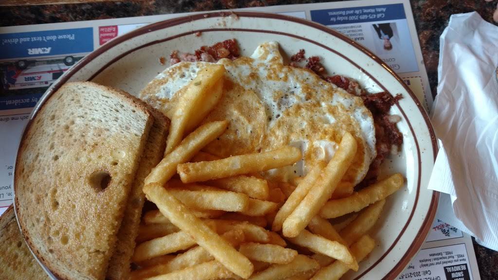 Marys Diner | restaurant | 437 Watertown Ave, Waterbury, CT 06708, USA | 2037558662 OR +1 203-755-8662
