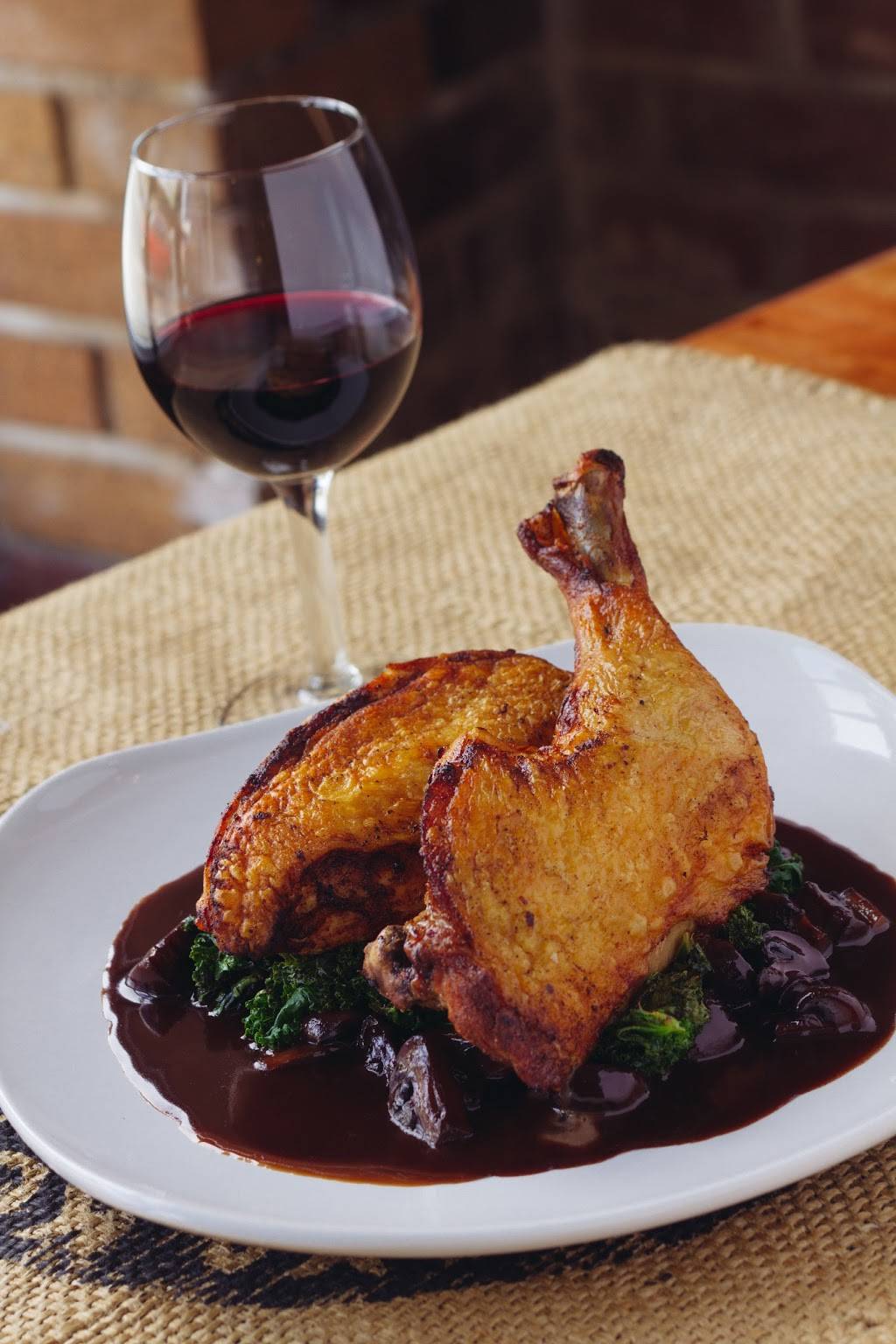 Kellys Restaurant & Lounge | night club | 1444 Cole St, Enumclaw, WA 98022, USA | 3602842333 OR +1 360-284-2333